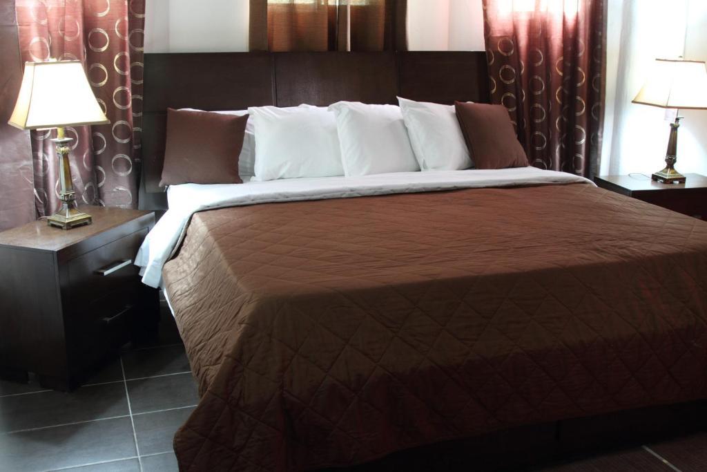 La Maison Hotel Порт-о-Пренс Номер фото